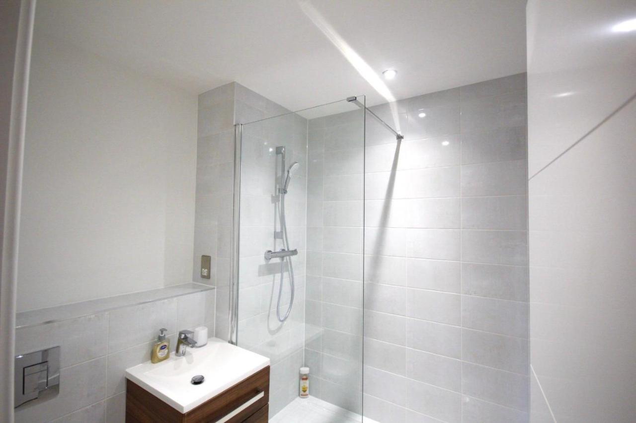 Modern 2 Bed Apartment With Central Location Birmingham Exterior foto